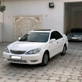 Toyota Camry 2005