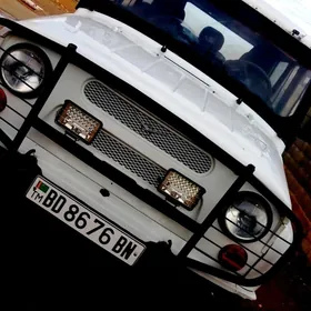 UAZ 469 2001