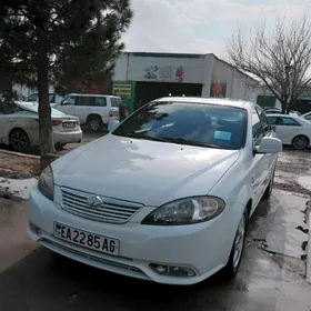 Daewoo Gentra 2014