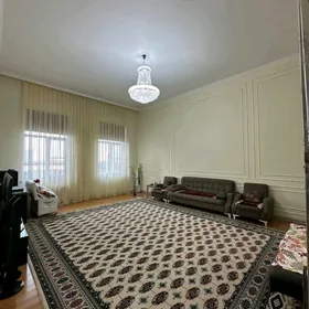 13 Tapgyr 2 etaž 5 komnat