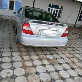 Toyota Camry 2004