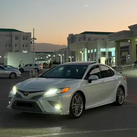 Toyota Camry 2020