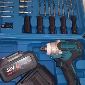 Boltowýor batareÿli. Болтовёрт