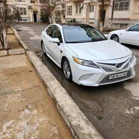 Toyota Camry 2020