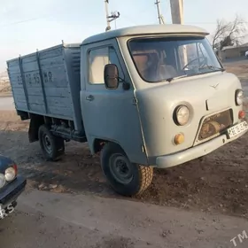 UAZ Profi 1998