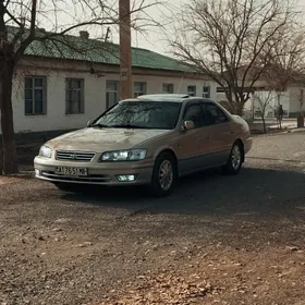Toyota Camry 2000