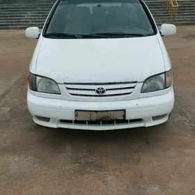Toyota Sienna 2001