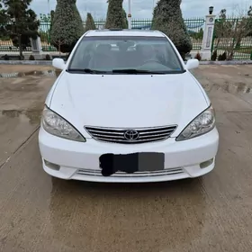 Toyota Camry 2005
