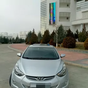 Hyundai Elantra 2012