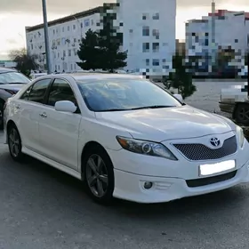 Toyota Camry 2011
