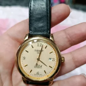 Tissot часы