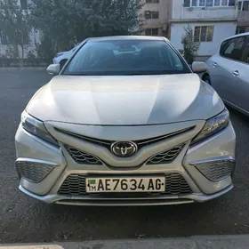 Toyota Camry 2023