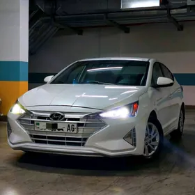 Hyundai Elantra 2019