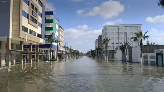 Marokkoda güýçli ýagyş we derýa joşgunlary sebäpli müňlerçe adam ewakuasiýa edildi