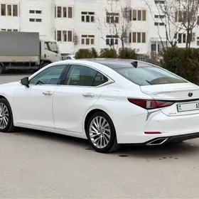 Lexus ES 350 2021