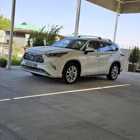 Toyota Highlander 2020