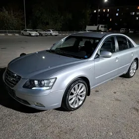 Hyundai Sonata 2010