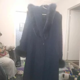 продаю пальто куртки