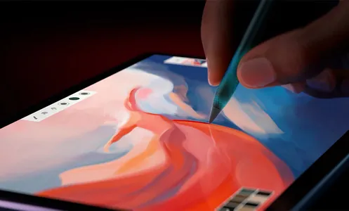 Apple bilen Lenovo-nyň yhlasy bilen planşet bazary geçen ýyl tas 10% ulaldy