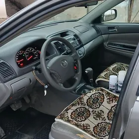 Toyota Camry 2005