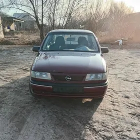 Opel Vectra 1989