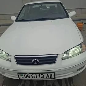 Toyota Camry 2001