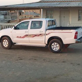 Toyota Hilux 2013