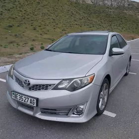 Toyota Camry 2013