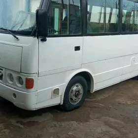 Mitsubishi Rosa 2005