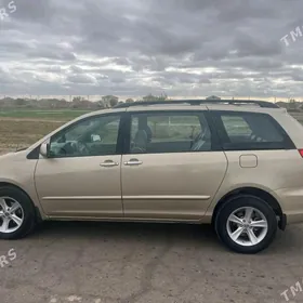 Toyota Sienna 2009