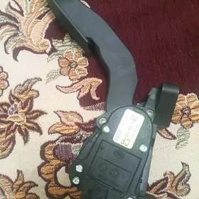 Opel vektra c gaz pedaly