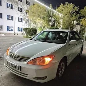 Toyota Camry 2004