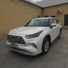 Toyota Highlander 2020
