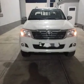 Toyota Hilux 2013