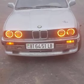 BMW 325 1989