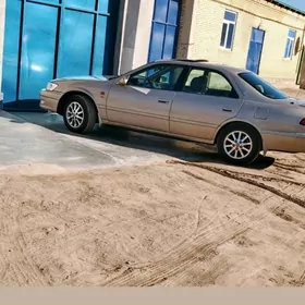 Toyota Camry 2001