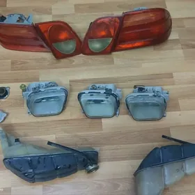 Merc 210 zadny fara tumalnik