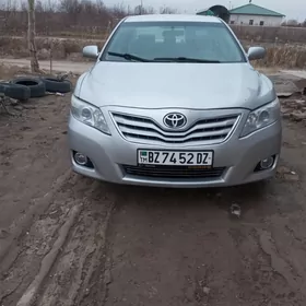Toyota Camry 2010