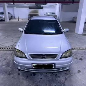 Opel Astra 2003