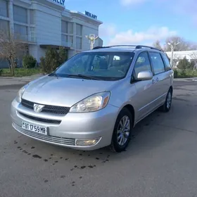 Toyota Sienna 2005
