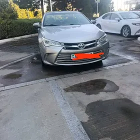 Toyota Camry 2017