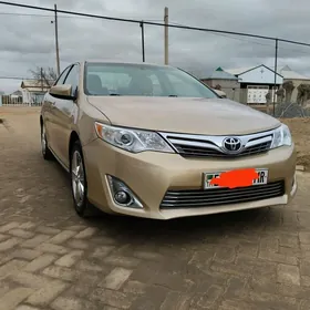 Toyota Camry 2012