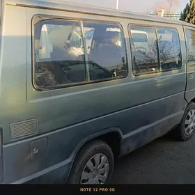 Toyota Hiace 1989