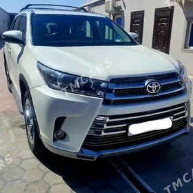 Toyota Highlander 2019