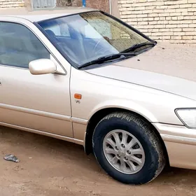 Toyota Camry 2000