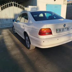 BMW E39 2000