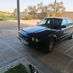 BMW 520 1990