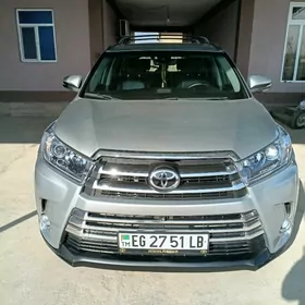 Toyota Highlander 2017
