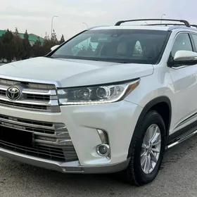 Toyota Highlander 2019