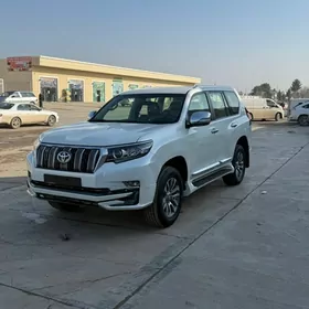 Toyota Land Cruiser Prado 2023